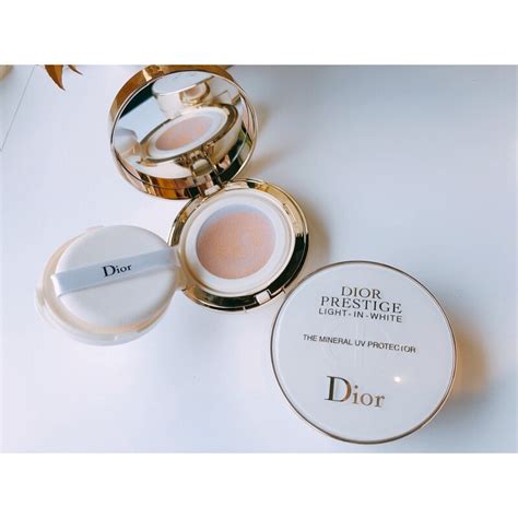 【DIOR 迪奧】精萃再生光燦潤色BB霜SPF50+/PA+++ .